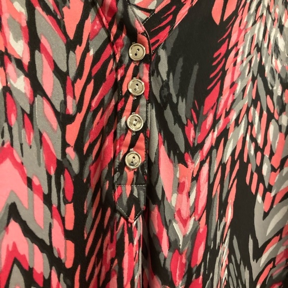 Links Women’s Red and Gray Patterned Plus Size 3X Top - Picture 2 of 6
